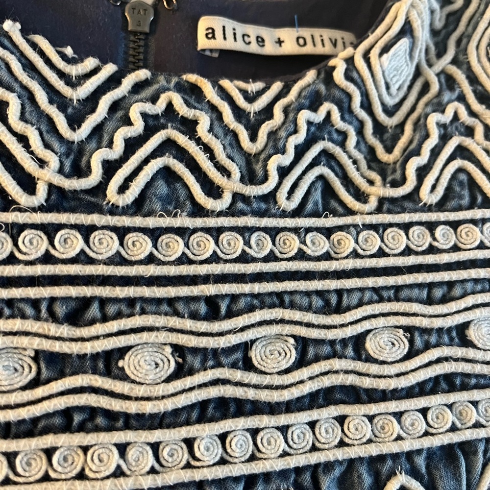 ALICE OLIVIA Coley Tribal Embroidered Tank Shift Mini Dress - Picture 2 of 10